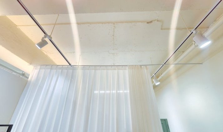 피부관리샵 칸막이 · 헤비쉬폰 커튼 시공 사진